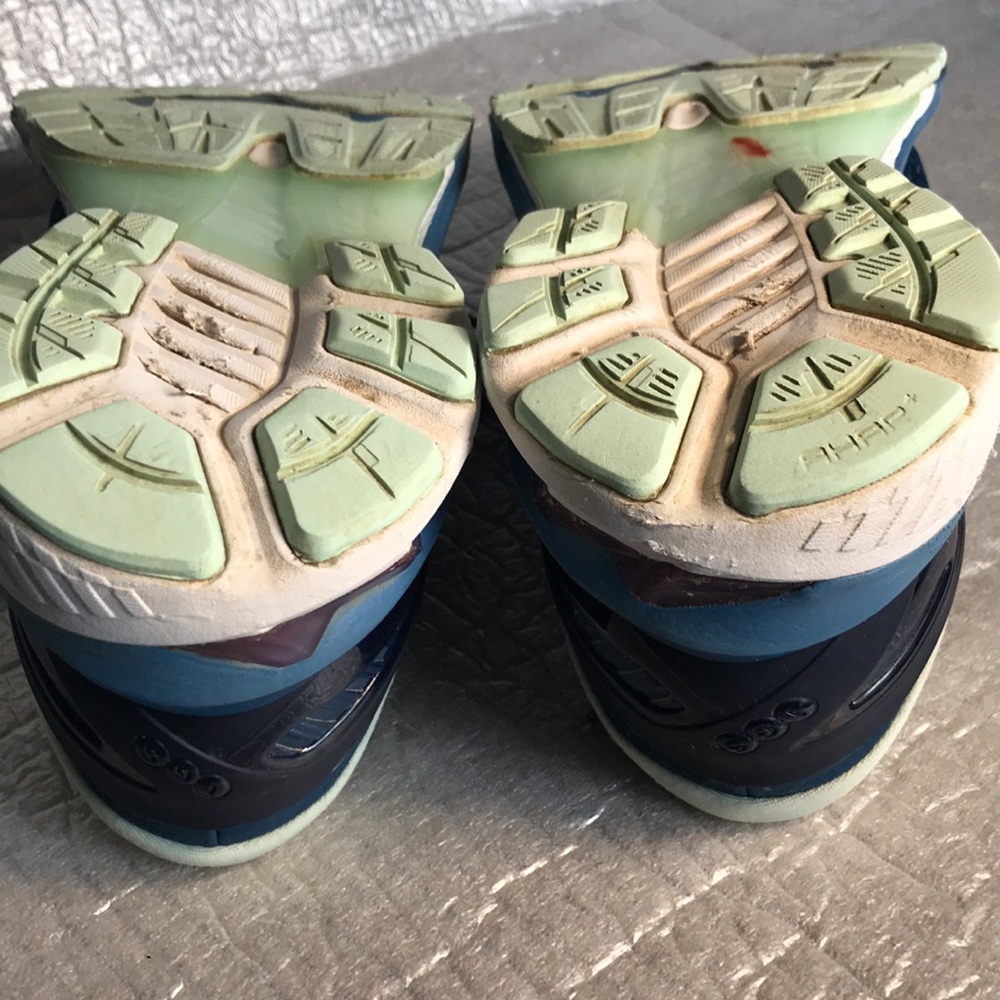Asics Sneakers - Picture 7 of 7